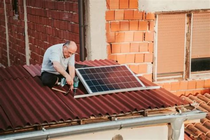 Can I install my own solar panels in Canada?