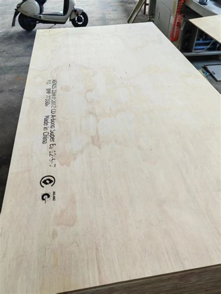 Can you use non structural plywood for flooring?