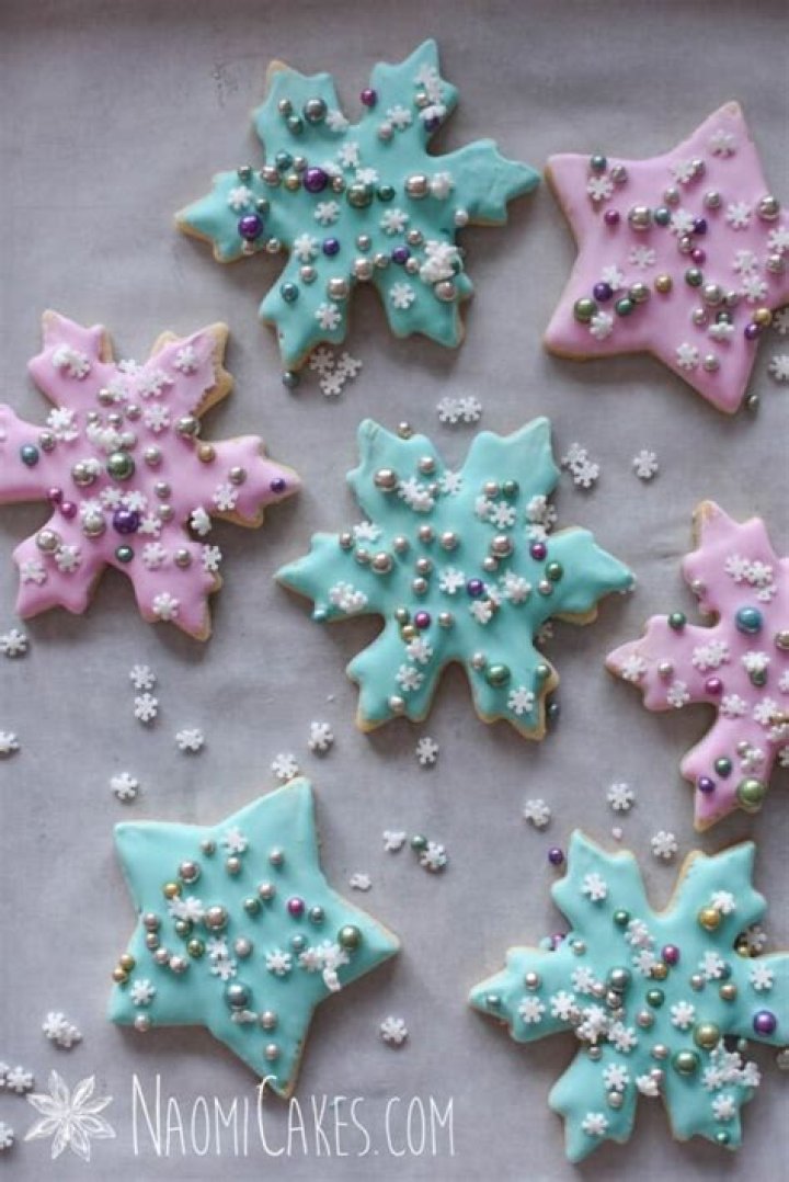 Can you use regular frosting to frost cookies?