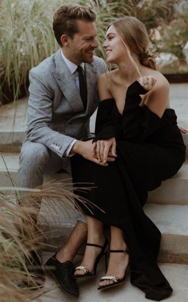 Can you wear black to a 5pm wedding?