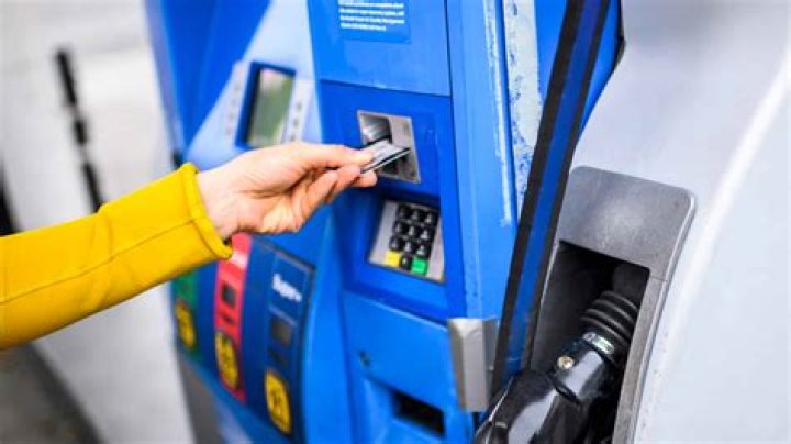 Do any gas stations take personal checks?