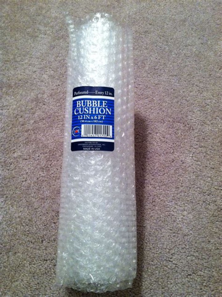 Does Dollar Tree carry bubble wrap?