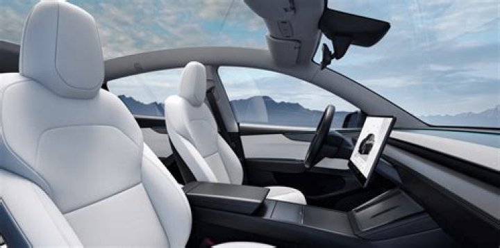 Does the Tesla Model S have 7 seats?