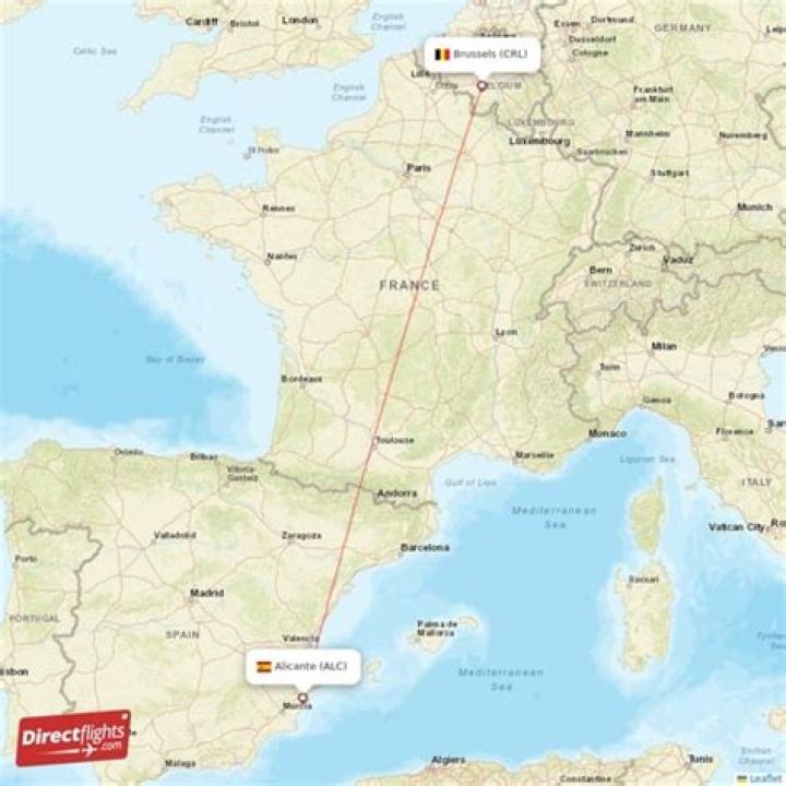 What UK airports fly direct to Alicante?
