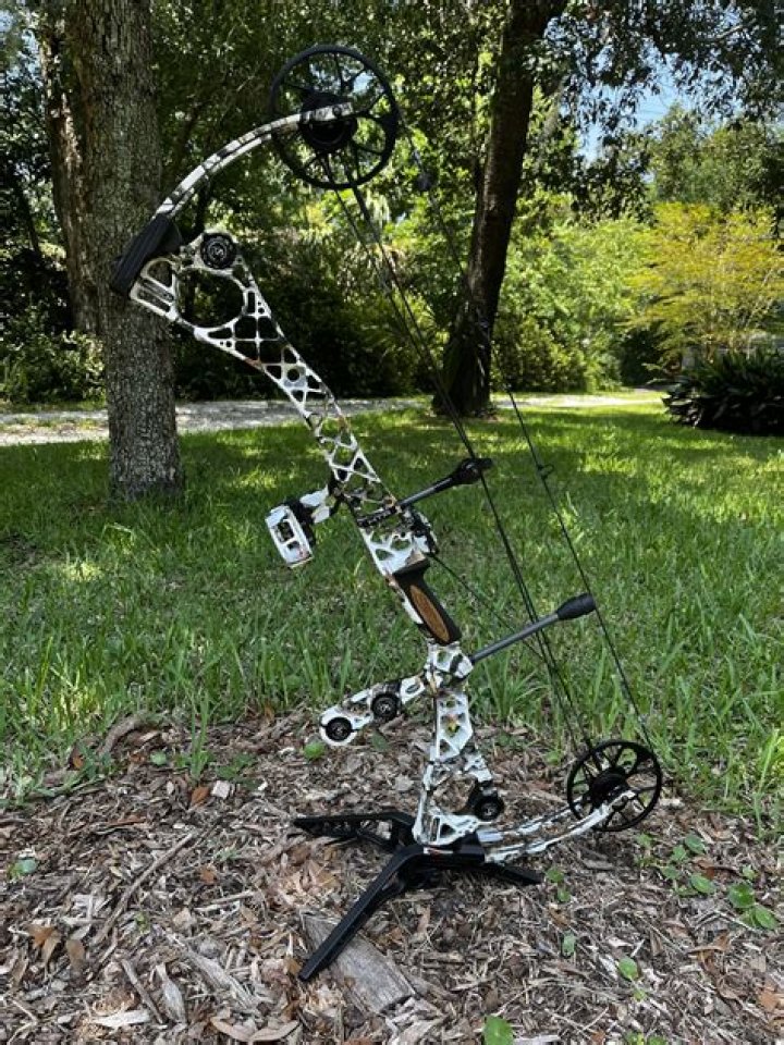 What year did the Mathews HTR no Cam come out?