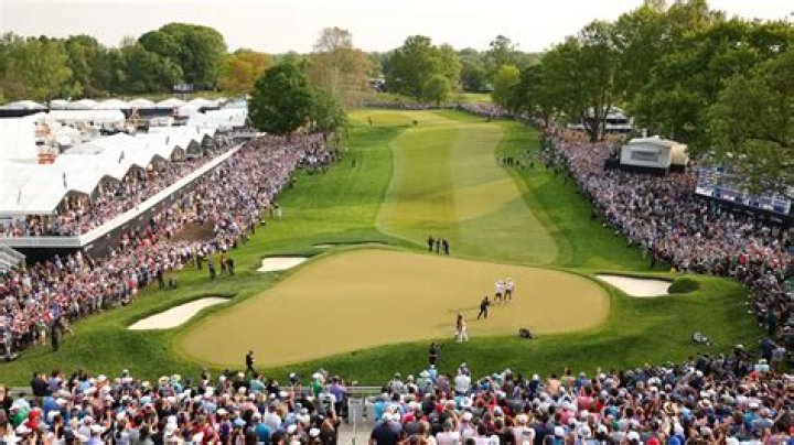 Who won the 4 major golf tournaments in 2018?